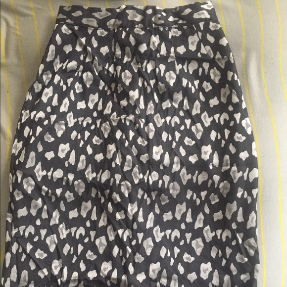 Vintage Grey Leopard Print Skirt - Picture 2 of 2